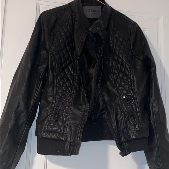 Leather jacket - Picture 2 of 6